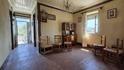 Moradia T3 em Pedra – Travanca de Lagos, Oliveira do Hospital