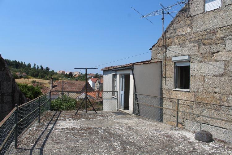 Moradia T3 em Pedra – Travanca de Lagos, Oliveira do Hospital