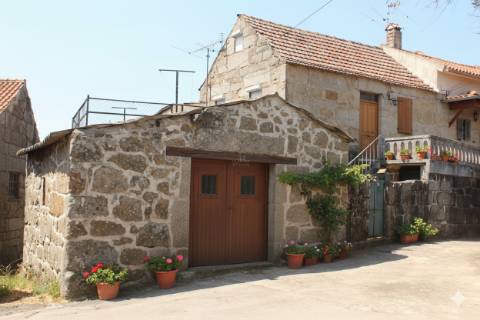 Moradia T3 em Pedra – Travanca de Lagos, Oliveira do Hospital