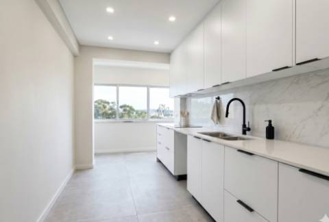 Apartamento T2 100m2, com arrecadação em Odivelas