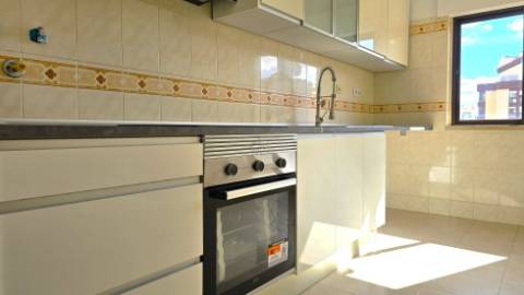 T2 Remodelado Tapada Das Mercês