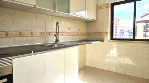 T2 Remodelado Tapada Das Mercês