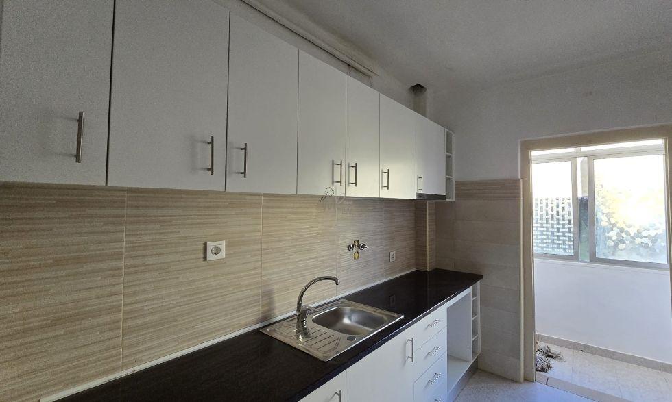 Apartamento T2 Arrendamento em Encosta do Sol,Amadora