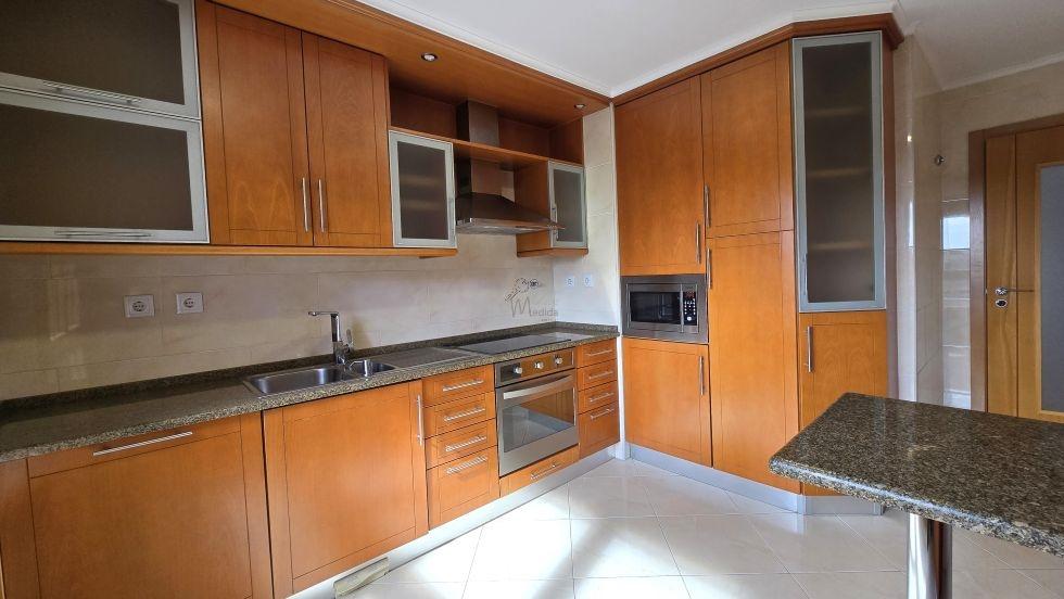 Apartamento T3 Venda em Odivelas,Odivelas