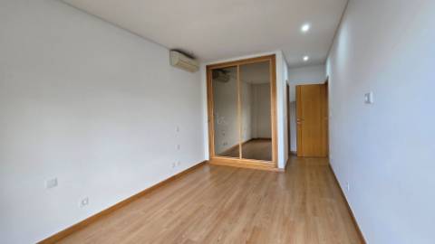 Apartamento T3 Venda em Odivelas,Odivelas