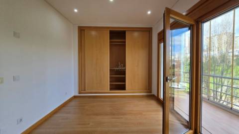 Apartamento T3 Venda em Odivelas,Odivelas