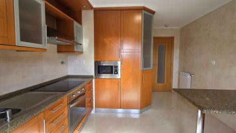 Apartamento T3 Venda em Odivelas,Odivelas