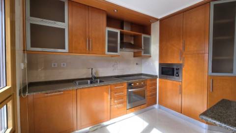 Apartamento T3 Venda em Odivelas,Odivelas
