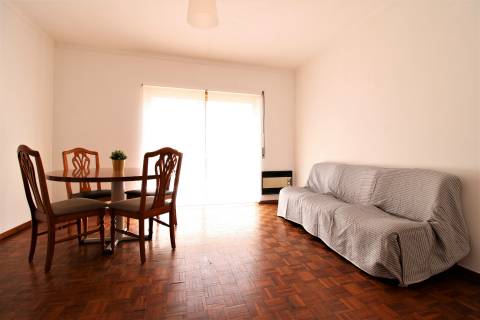 Quarto no Vale das Flores - ISEC - Polo II