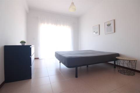 Apartamento T1 próxima da Av. Dias da Silva, Coimbra