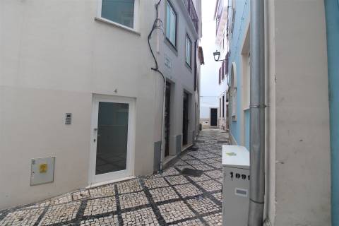 Apartamento T0 na zona da Baixa