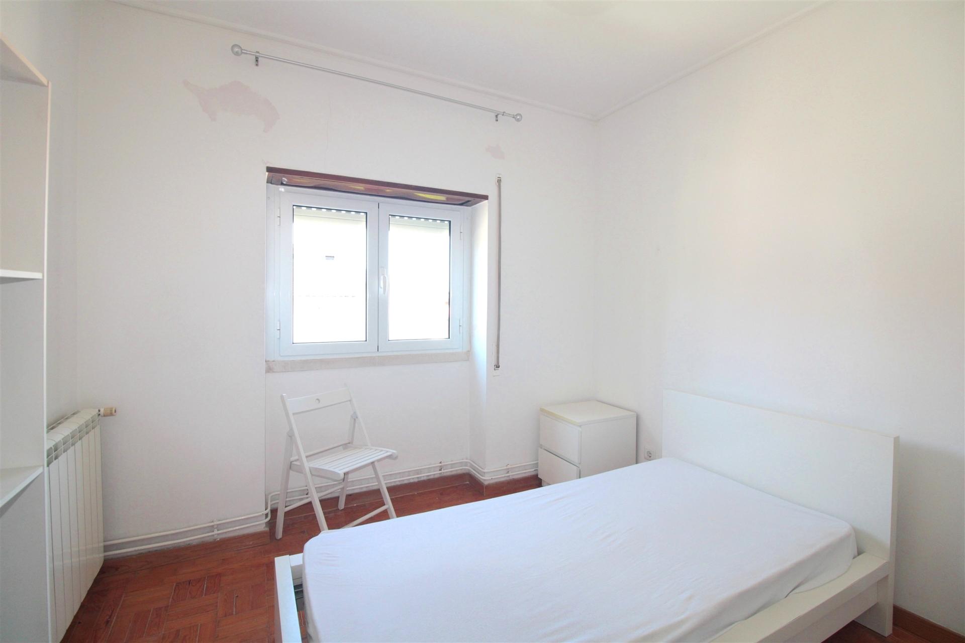 Quarto na zona de Celas