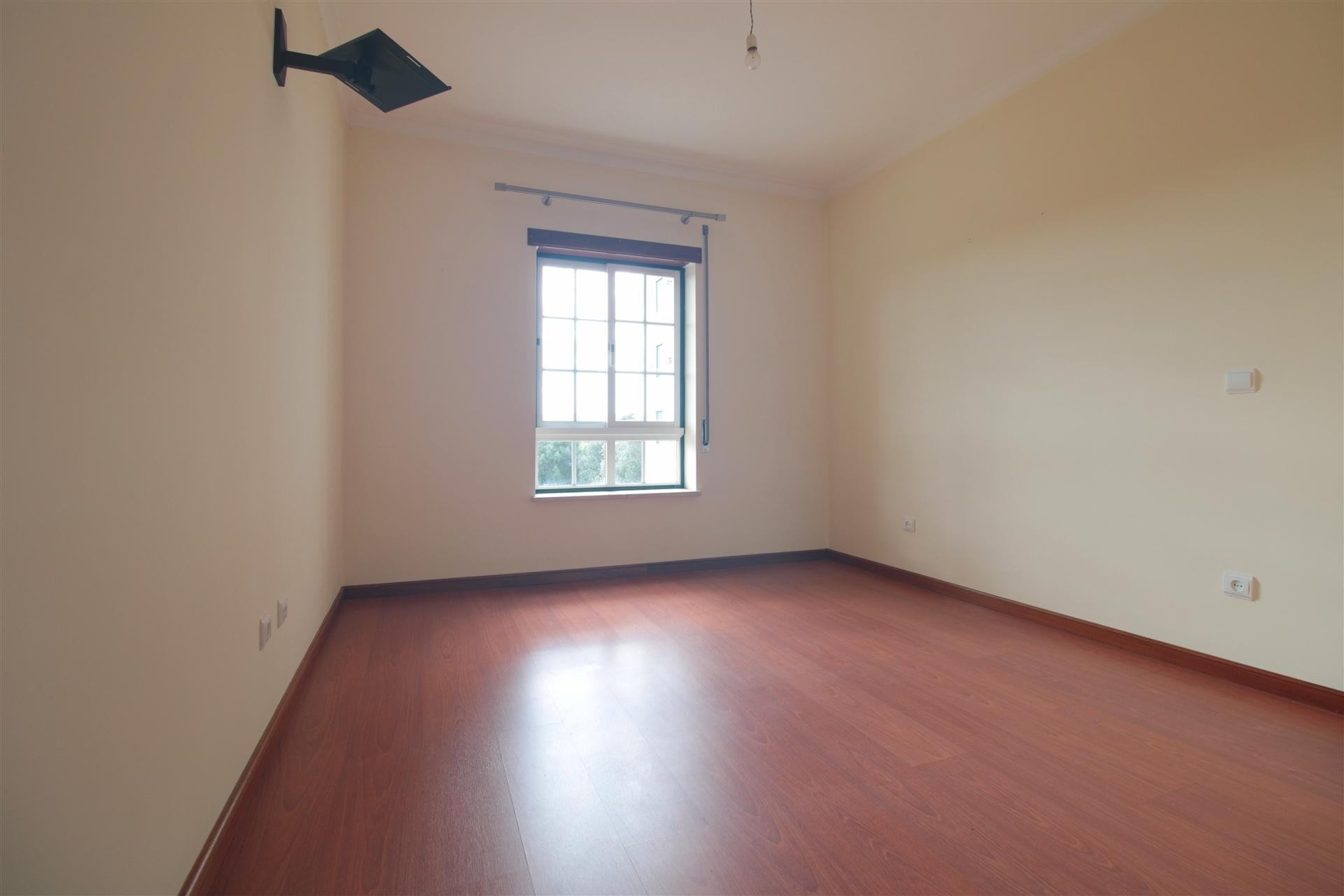 Apartamento T3 com Garagem em Soure