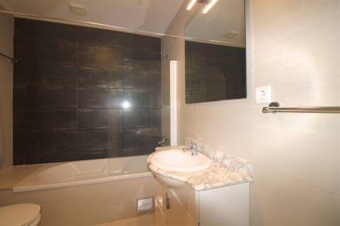 Apartamento T4 mobilado, no Bairro Norton de Matos
