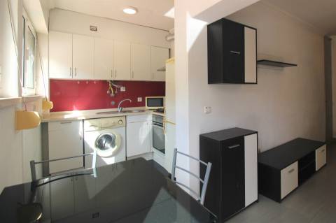 Apartamento T1, no Bairro Norton de Matos
