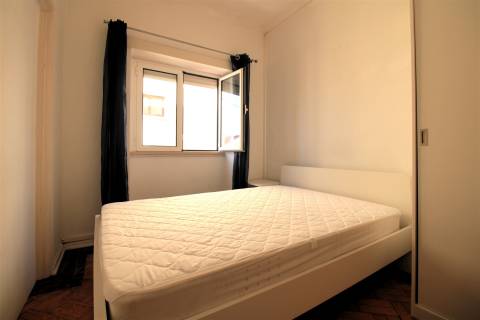 Apartamento T3, mobilado no Bairro Norton de Matos