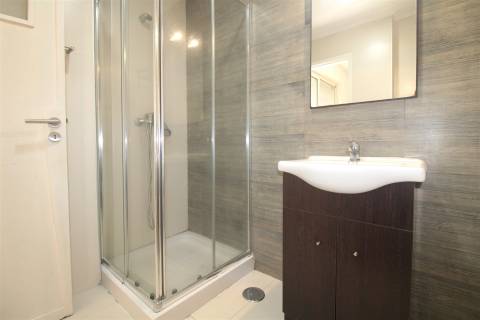 Apartamento T3, mobilado no Bairro Norton de Matos