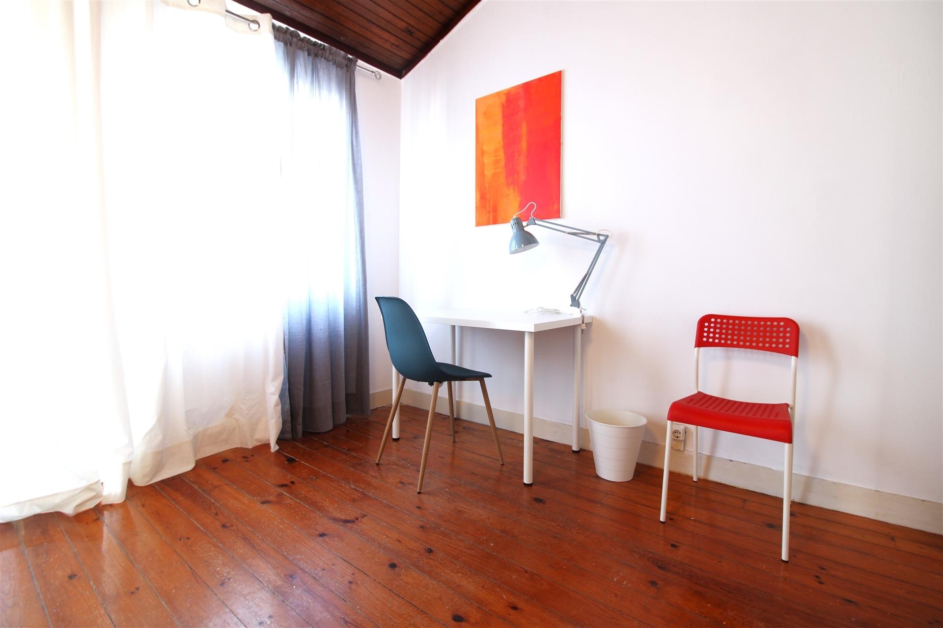 Quarto com varanda Pólo I