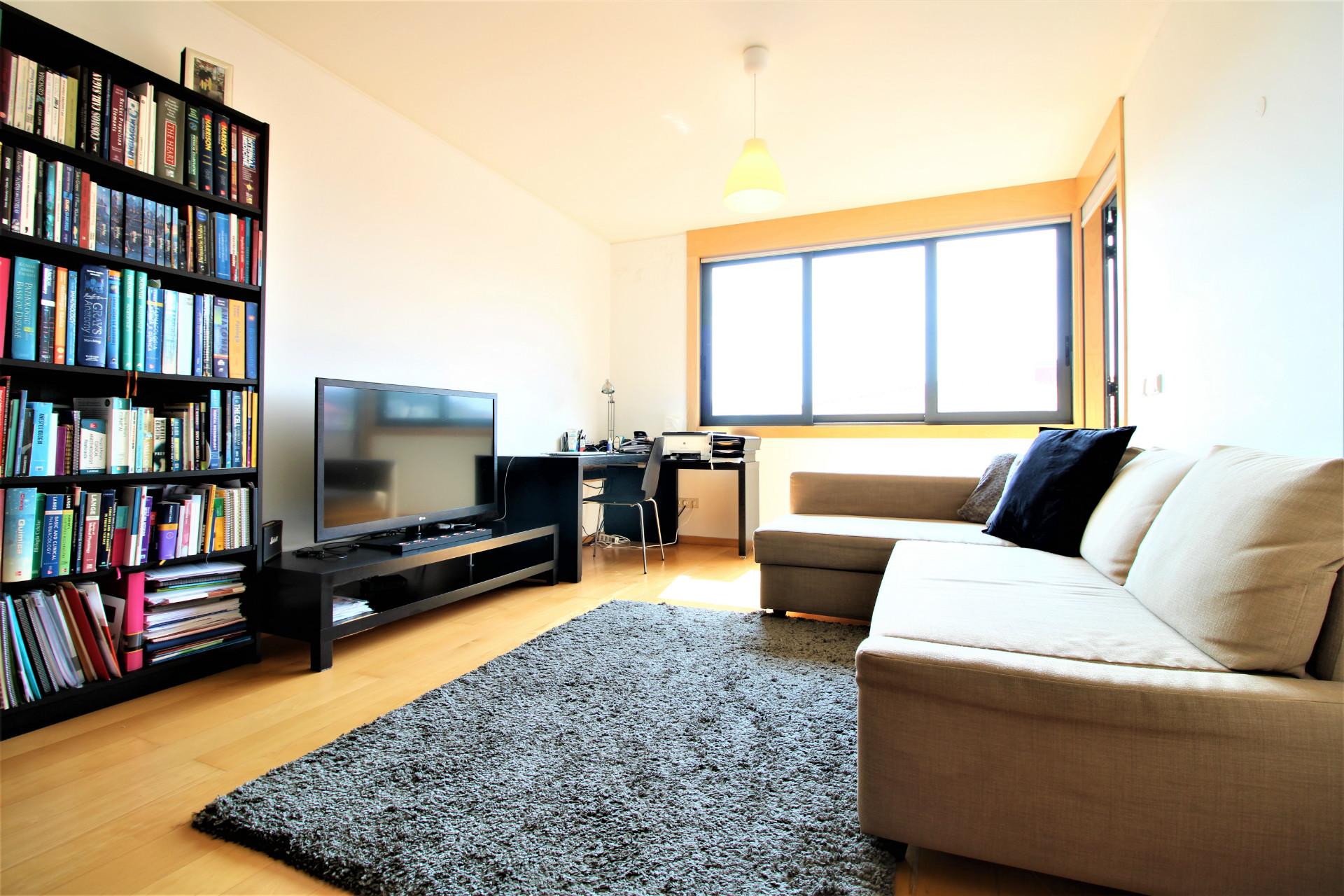 Apartamento T1 Quinta da Portela