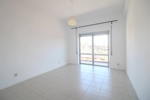 T3 próximo da Av. Dias da Silva, Coimbra.