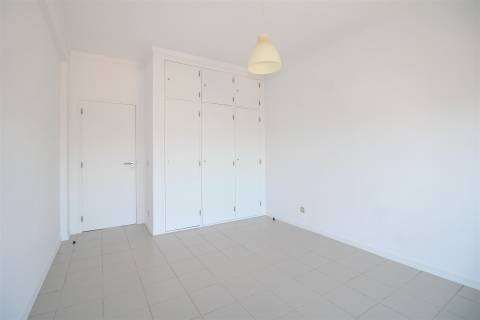 T3 próximo da Av. Dias da Silva, Coimbra.