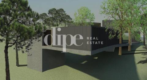 Lote de terreno com vistas panorâmicas para a cidade de Guimarães