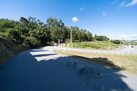 Terreno com 116.700 m2 para construção de moradias