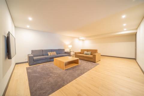 Suite Host Residences