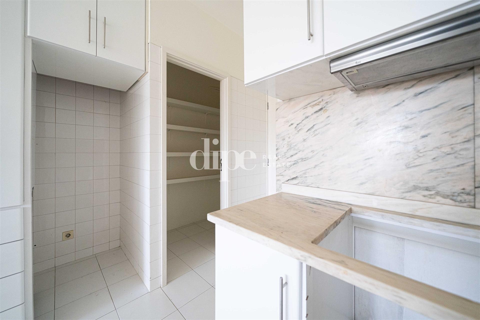 Apartamento T3+1 na Av. de Londres