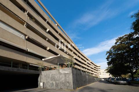 Apartamento T3+1 na Av. de Londres