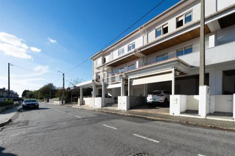 Moradia T3 com amplas áreas