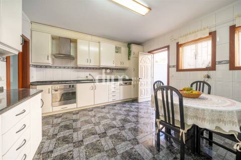 Moradia T3 com amplas áreas