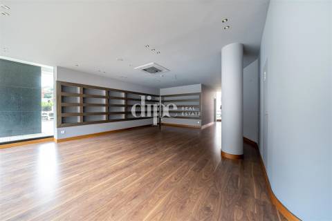 Loja no centro de Guimarães