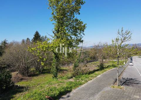 Lote de terreno para comércio ou serviços