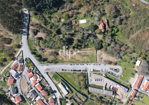 Lote com 846 m2 para construção de moradia individual