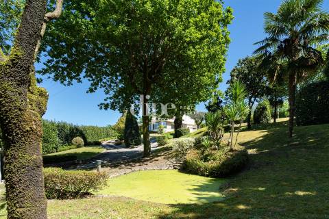 Moradia T4 junto ao rio