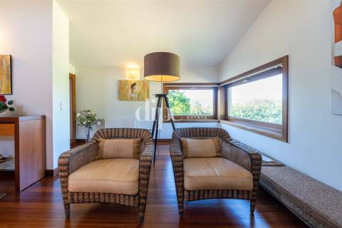 Moradia T4 junto ao rio