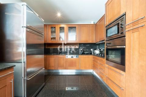 Moradia T4 junto ao rio