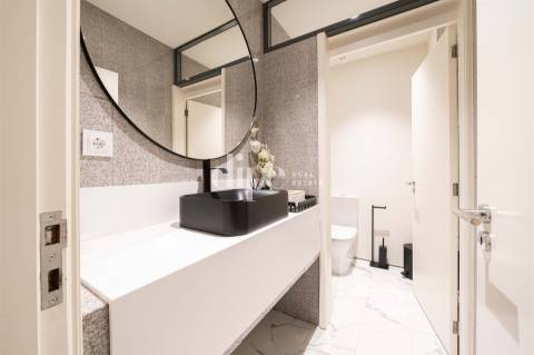 Escritórios com 128 m2 totalmente mobilados