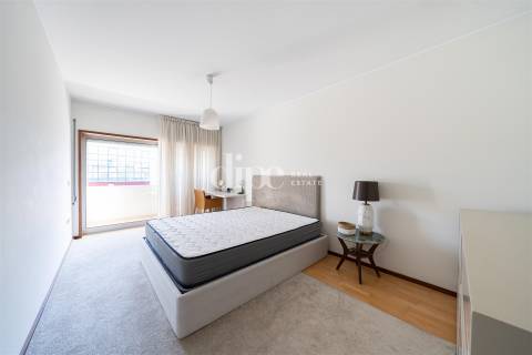 Apartamento T3 em Azurém