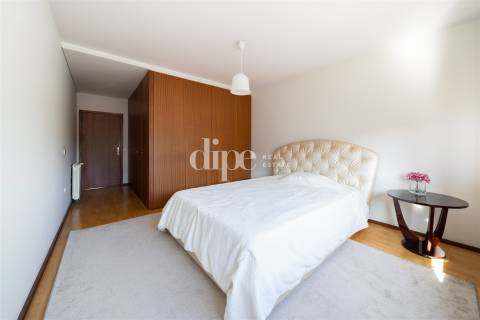 Apartamento T3 em Azurém