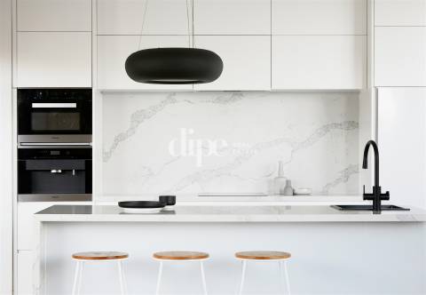 Moradia com projeto aprovado em zona ARU