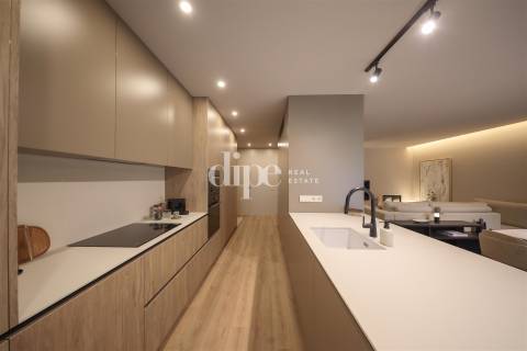 Apartamento T4 no empreendimento Vess Living