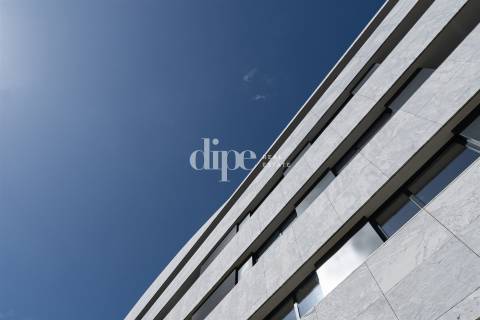 T1 no Couros Residences