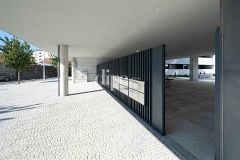 T1 no Couros Residences