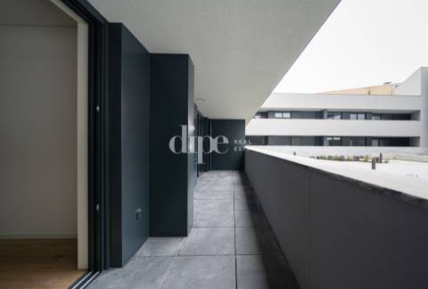 T1 no Couros Residences