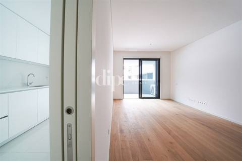 T1 no Couros Residences