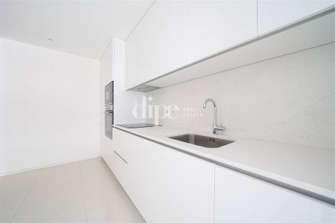 T1 no Couros Residences