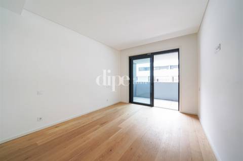 T1 no Couros Residences