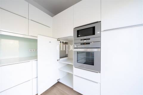 Moradia geminada T4 no Coração da Cidade